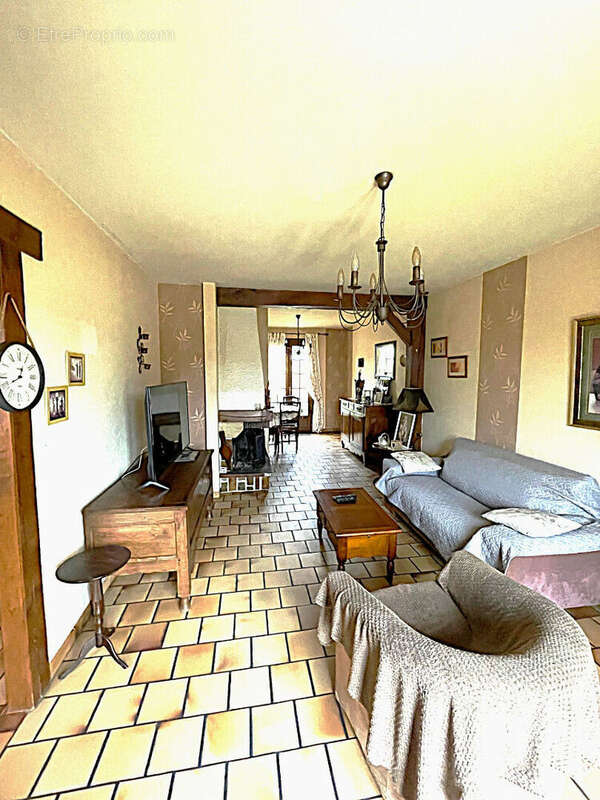 Maison à FLEURY-LES-AUBRAIS