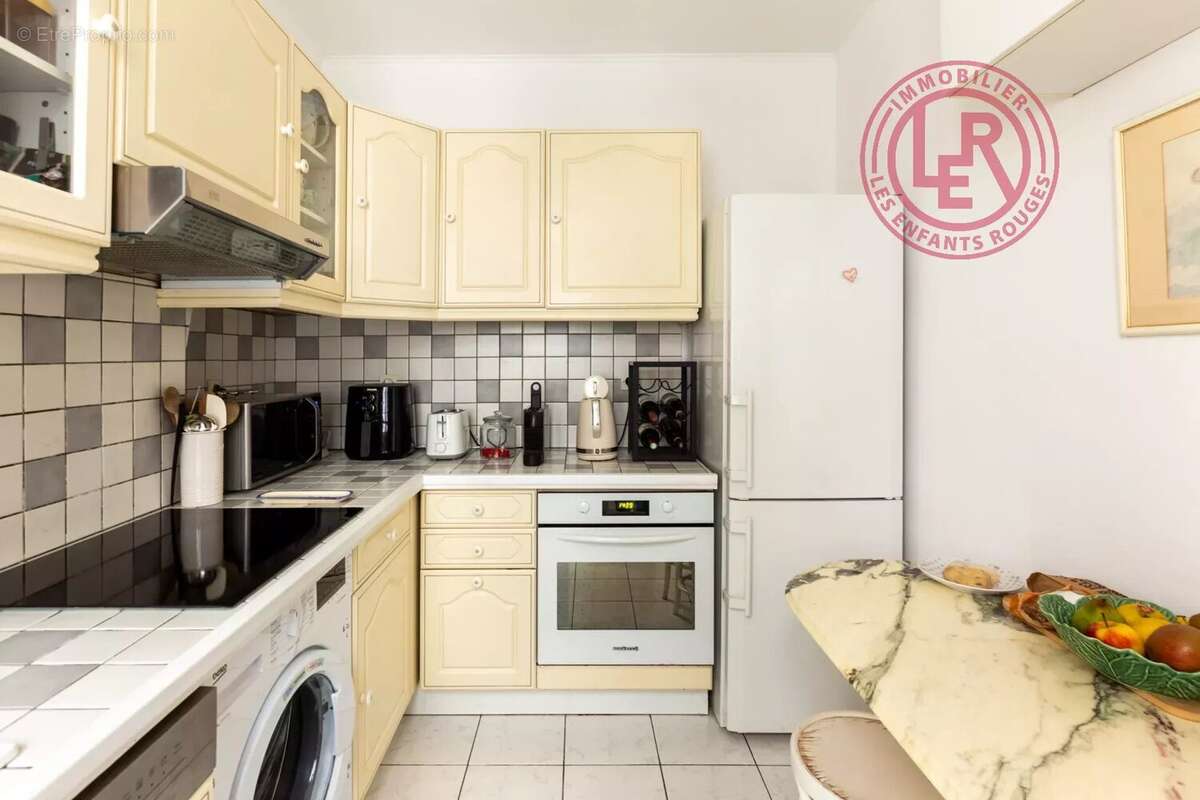 Appartement à PARIS-3E