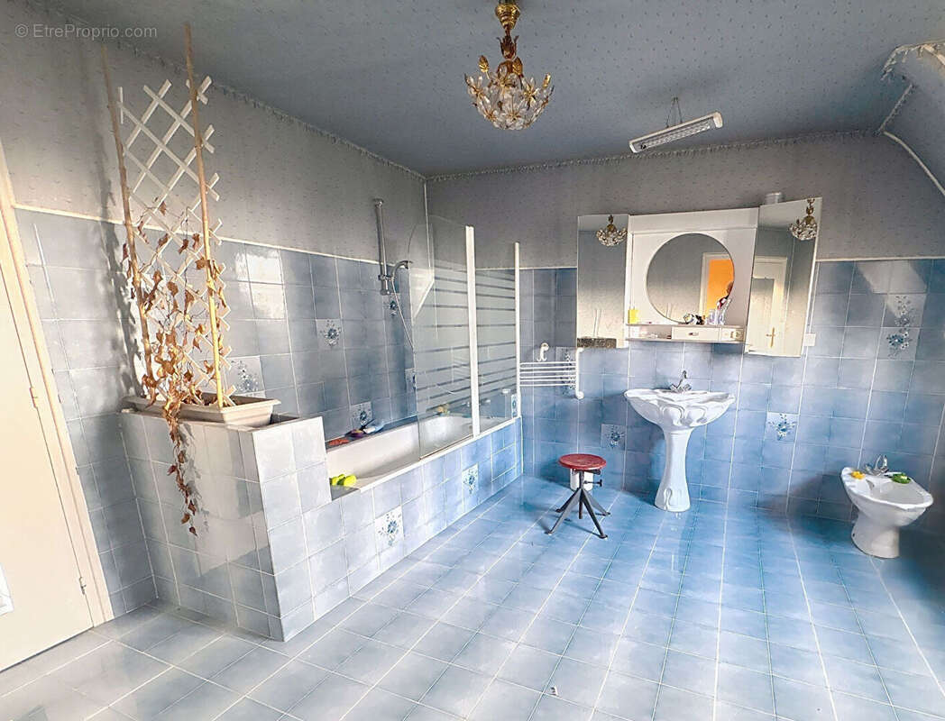 Maison à LE POULIGUEN