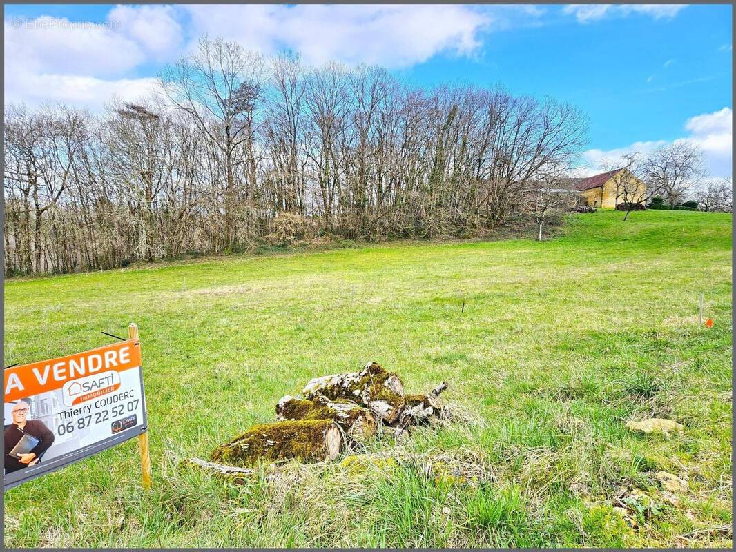 Photo 1 - Terrain à CARLUX