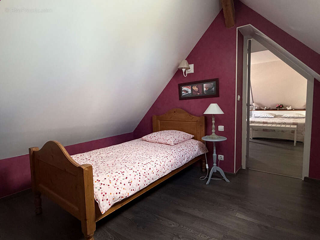 Maison à LA CROIX-SAINT-LEUFROY