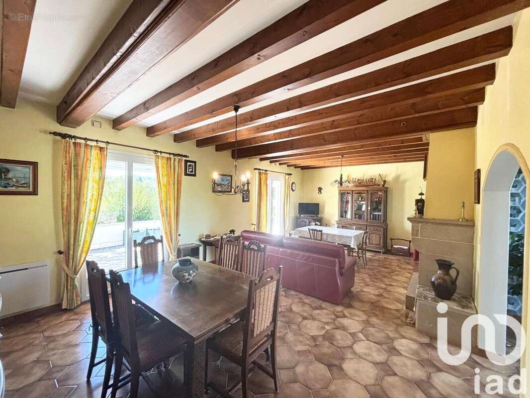 Photo 4 - Maison à LE VAL-D'ESNOMS