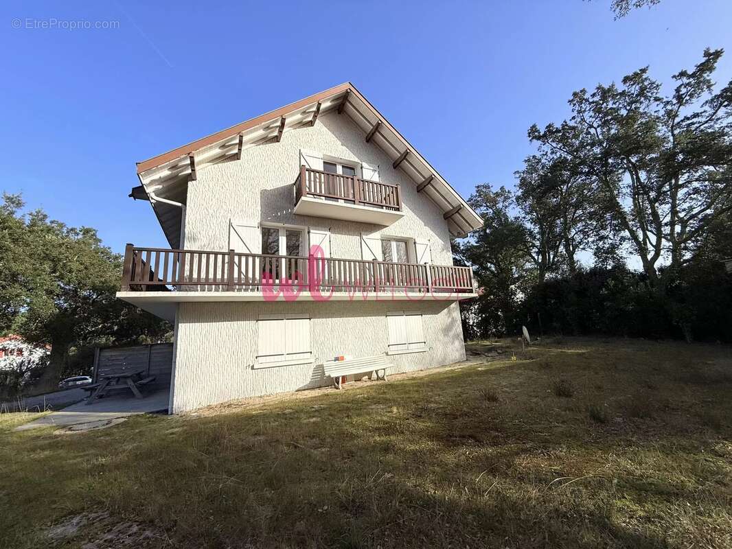 Appartement à MOLIETS-ET-MAA