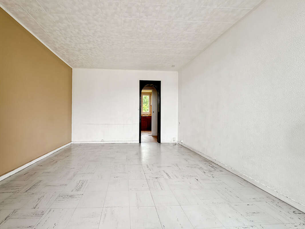 Appartement à ROSNY-SOUS-BOIS