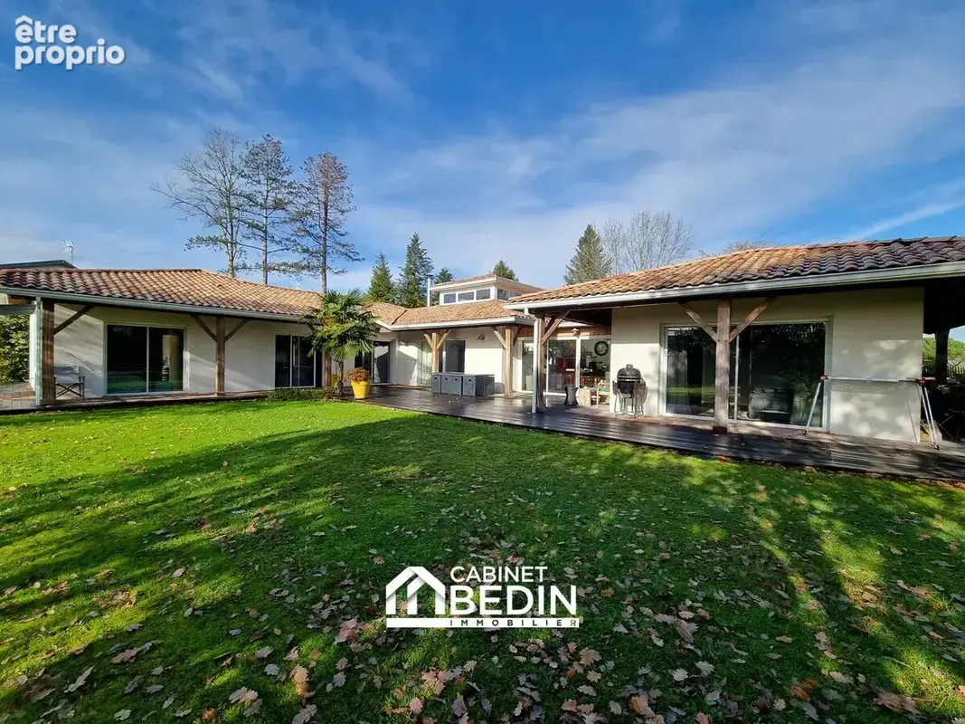 Photo Maison à Blanquefort au prix de 1 198 800€