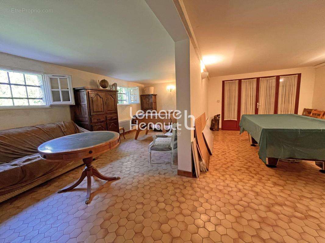 Superbe propriété 6 chambres, piscine sur 6800 m² de terrain - photo 25