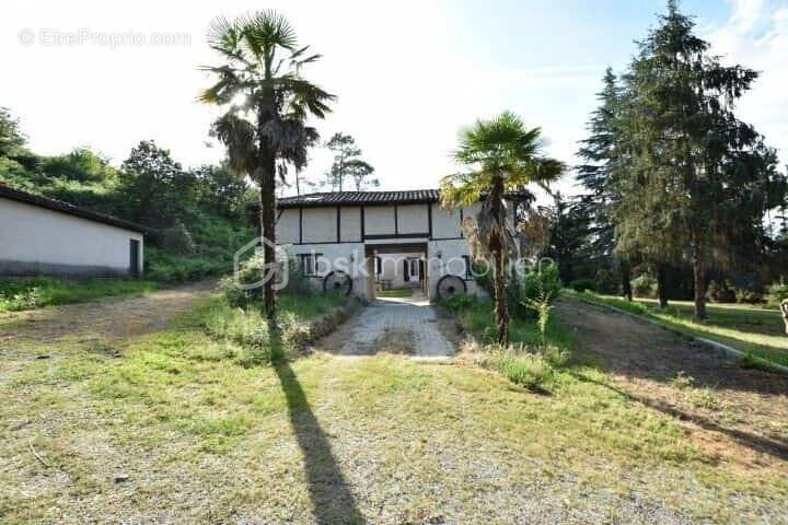 Maison à VILLENEUVE-DE-MARSAN