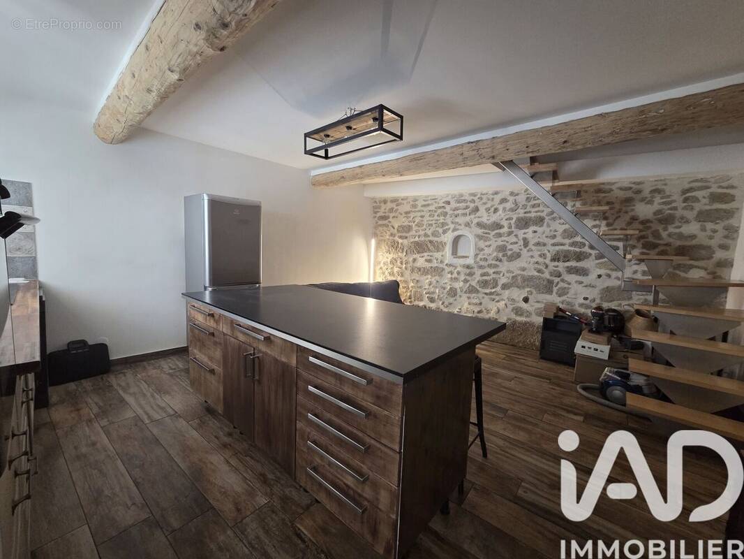 Photo 1 - Maison à ENTRAIGUES-SUR-LA-SORGUE