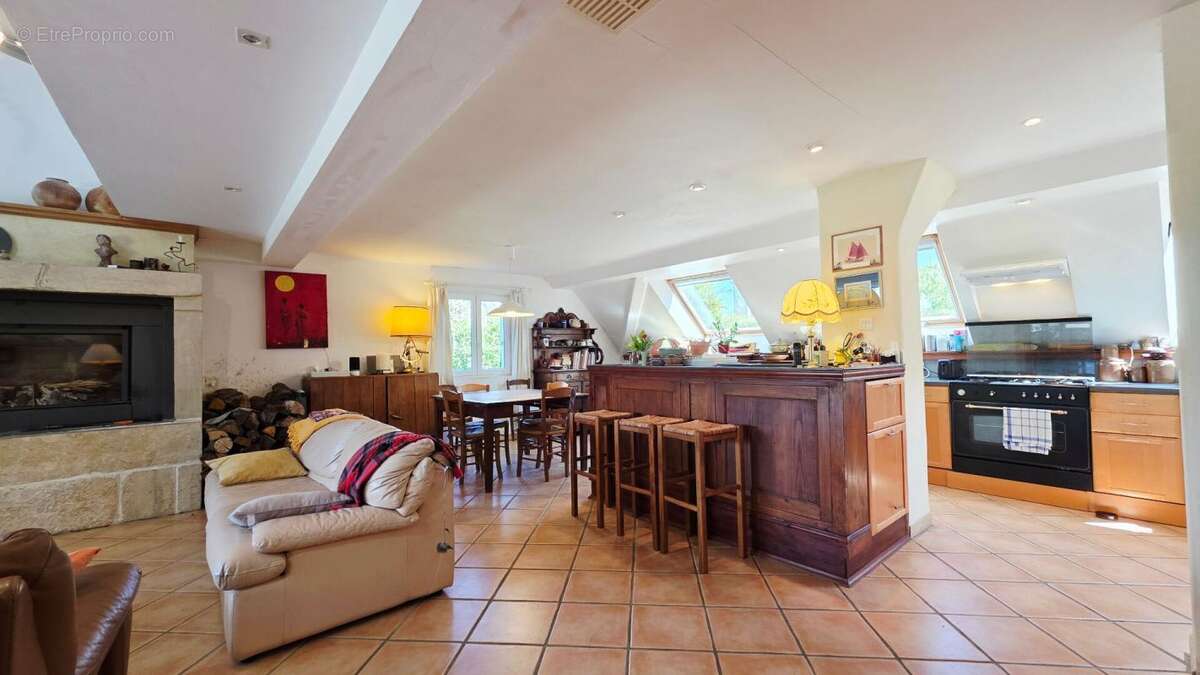 Maison 7 pieces 4 chambres piscine garages atelier - photo 5