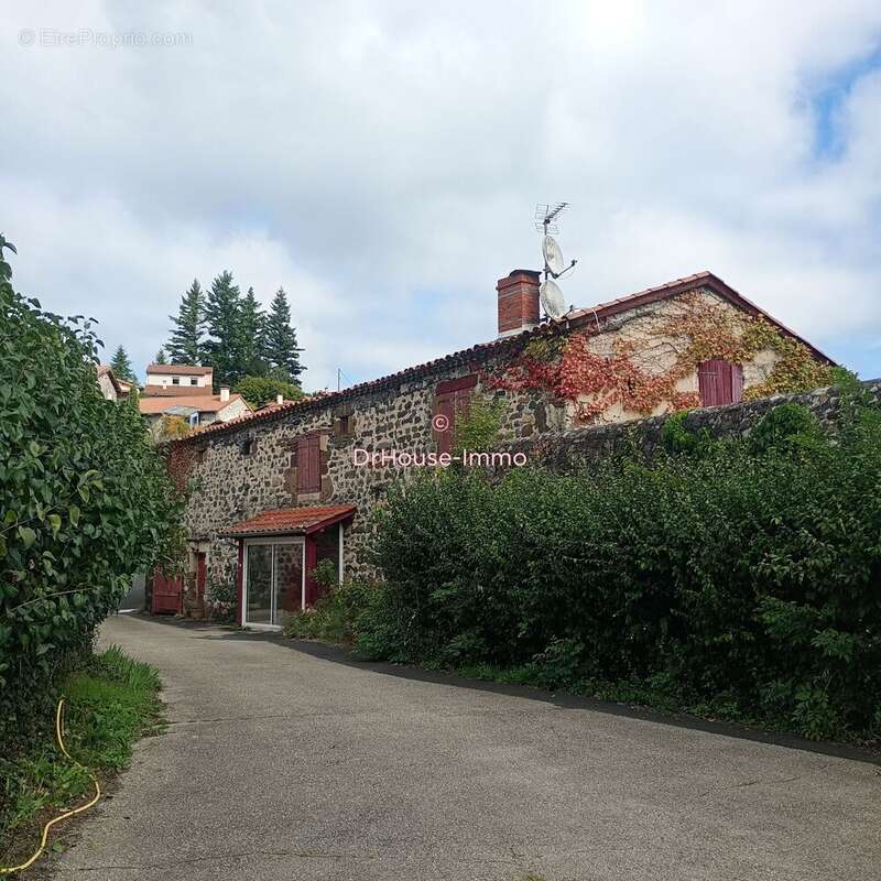 Maison à COUBON