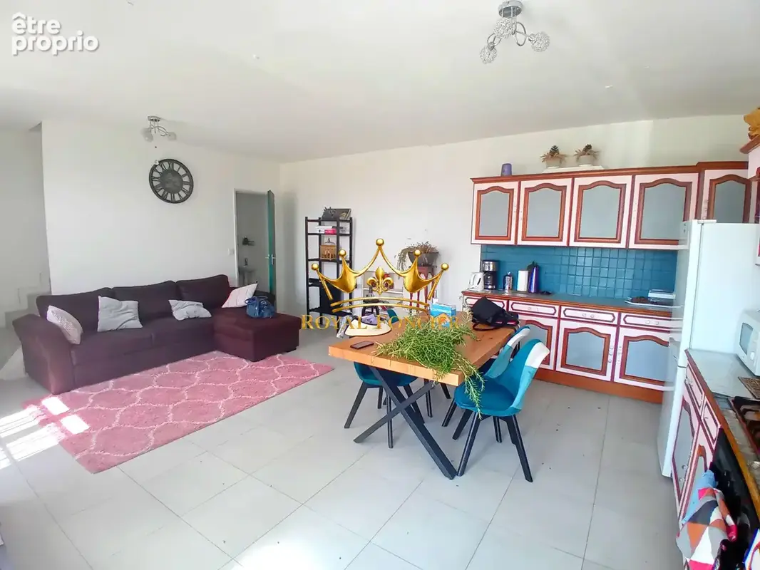 Maison 55 m² à Descartes  - photo 4