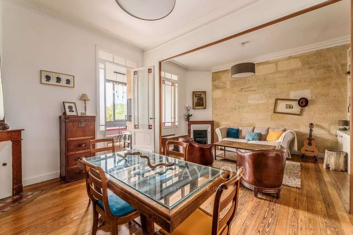 Appartement à BORDEAUX