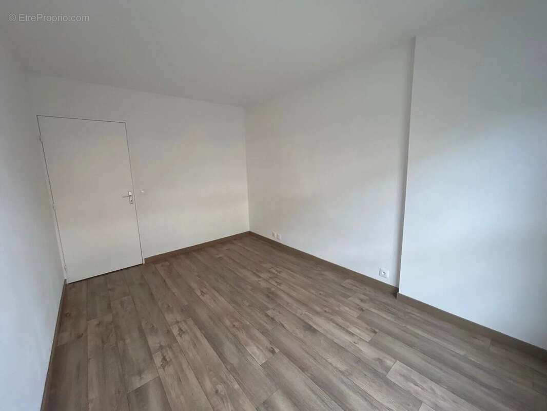 Appartement à MONTIGNY-LE-BRETONNEUX