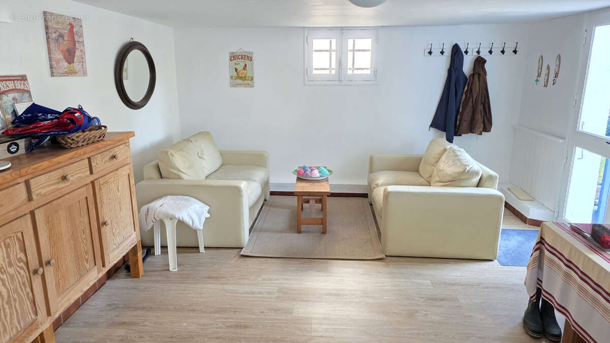 Maison à LA BREE-LES-BAINS