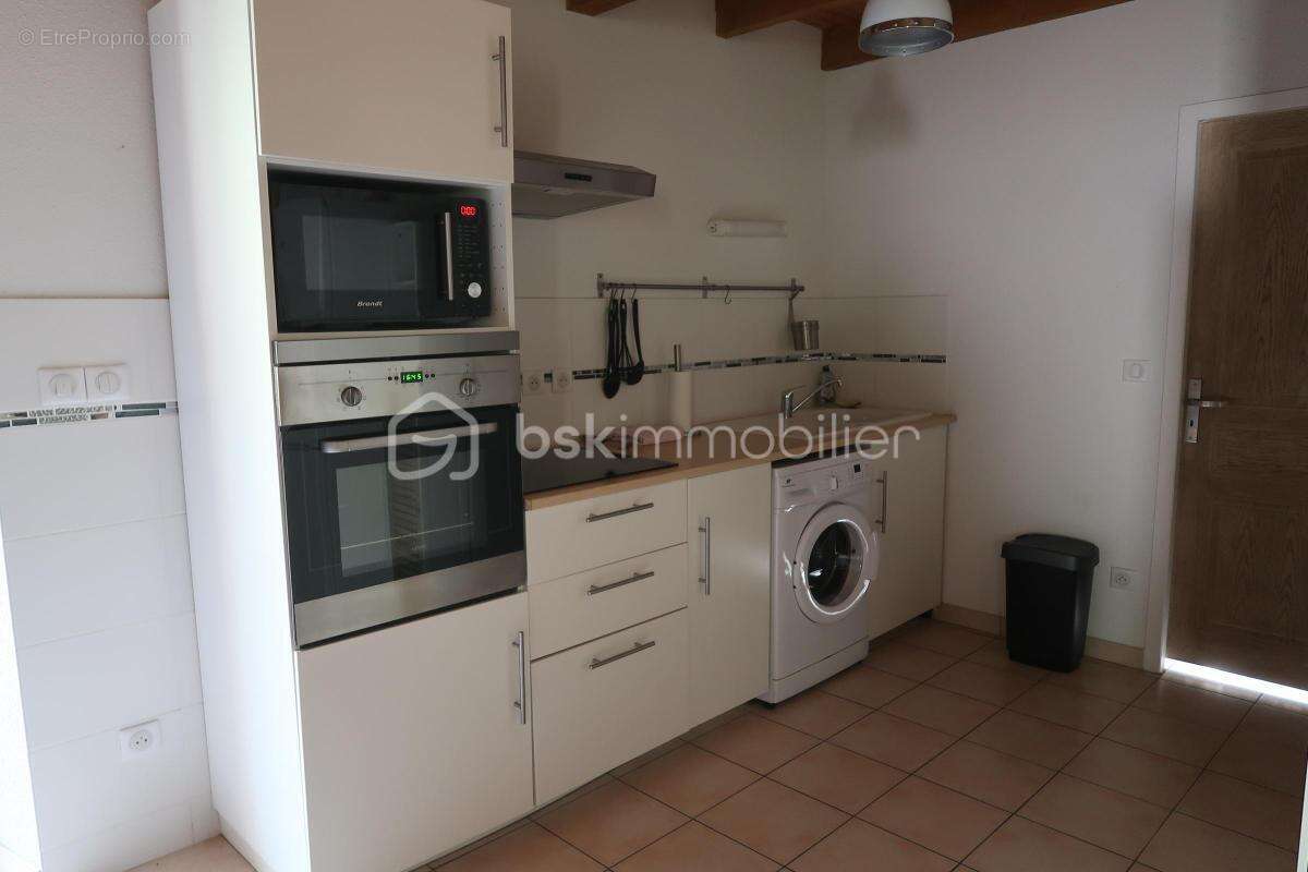 Appartement à LAMALOU-LES-BAINS