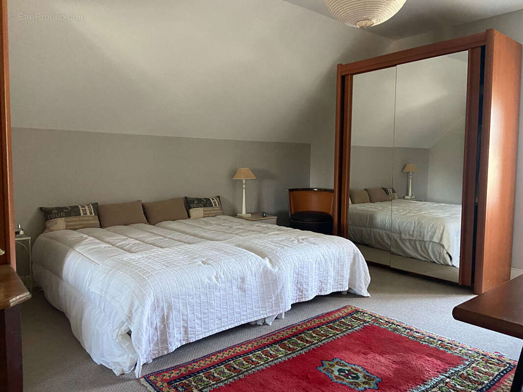 Maison à VARENNES-VAUZELLES