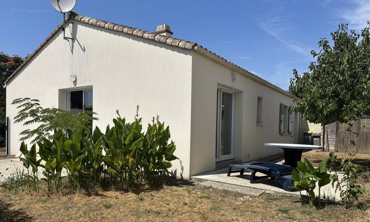 Maison à LONGEVILLE-SUR-MER