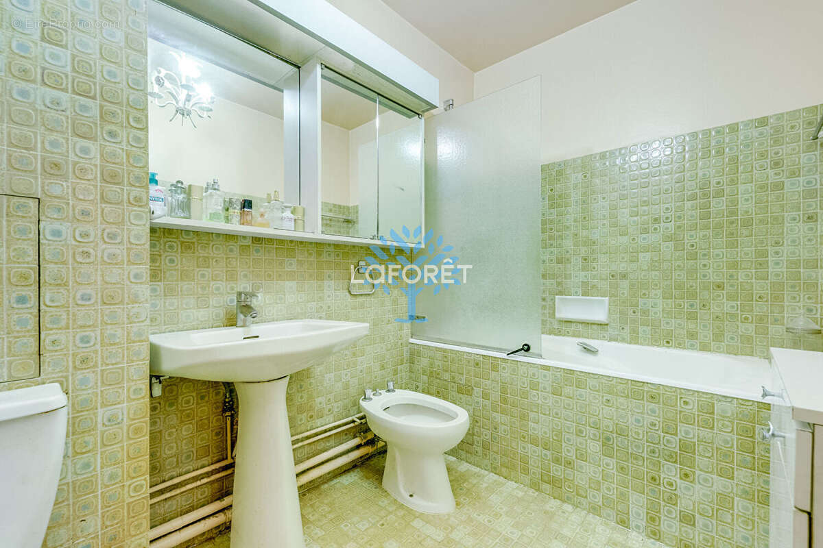 Appartement à PARIS-19E