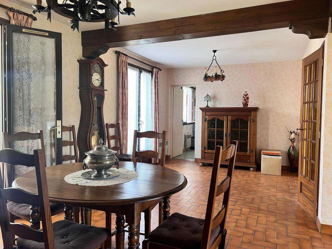 Maison à LOIVRE