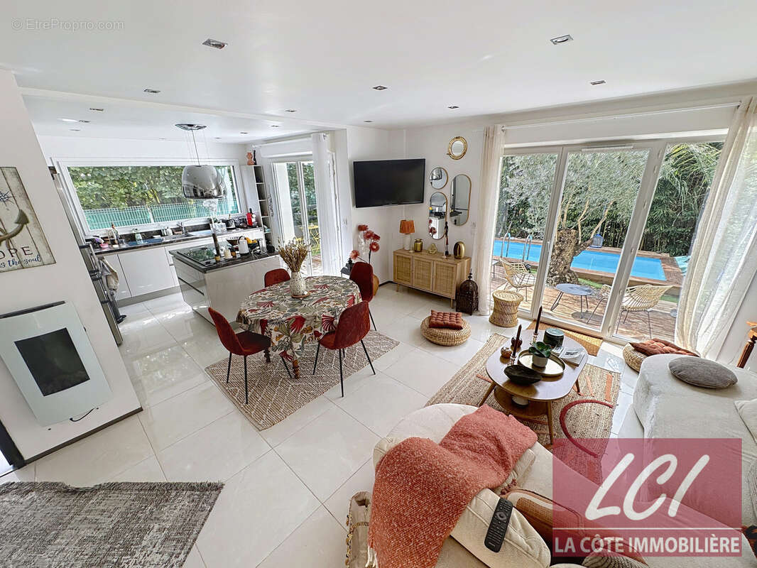 Maison à GUJAN-MESTRAS