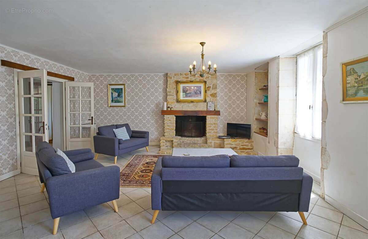 Complexe de gîtes avec une ferme de 3 chambres et 3 gîtes avec piscine chauffée - photo 3