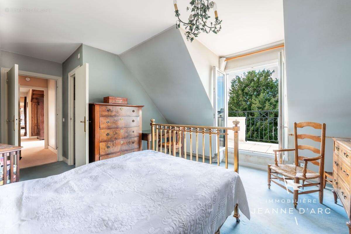Appartement à VERSAILLES