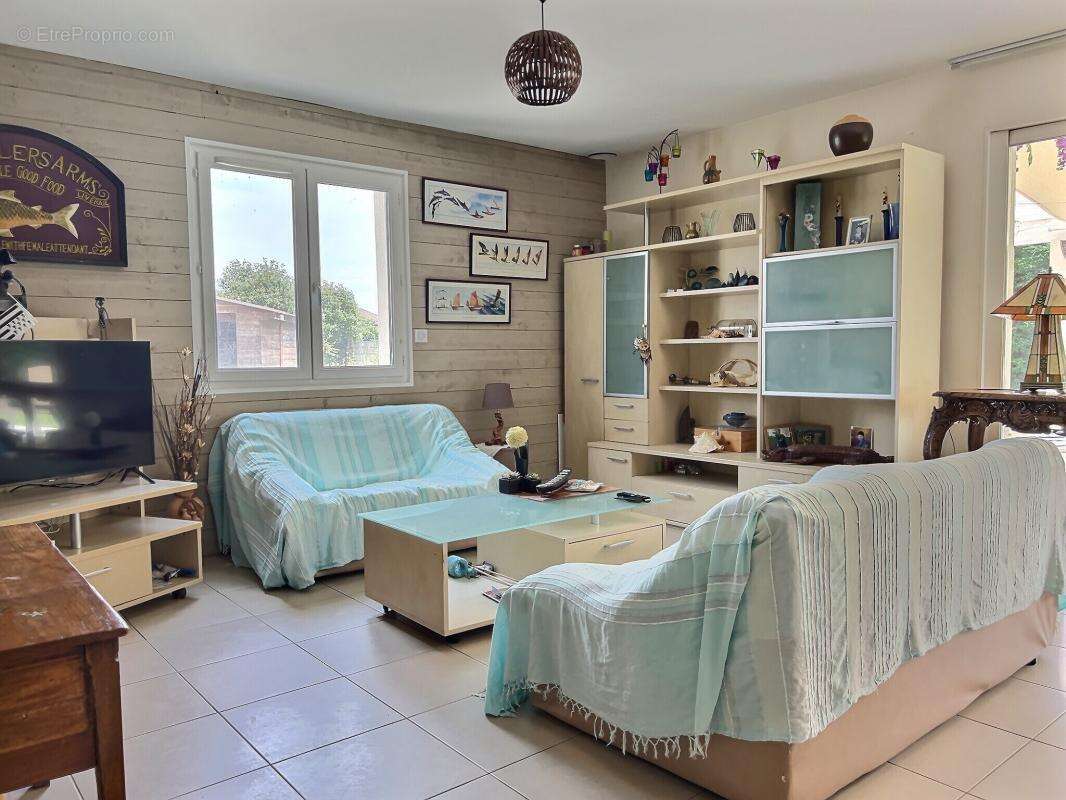 Maison à LABASTIDE-SAINT-PIERRE