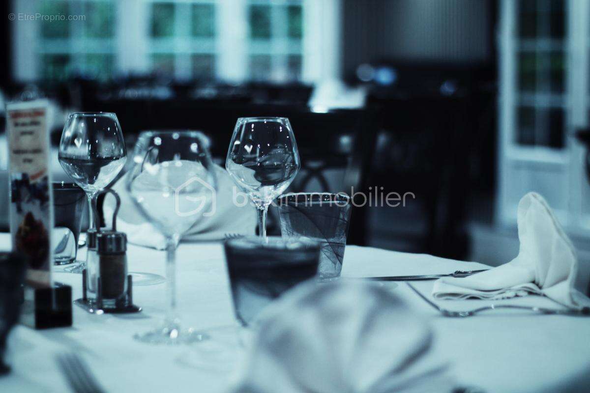 Commerce à VAL-D&#039;ORNAIN