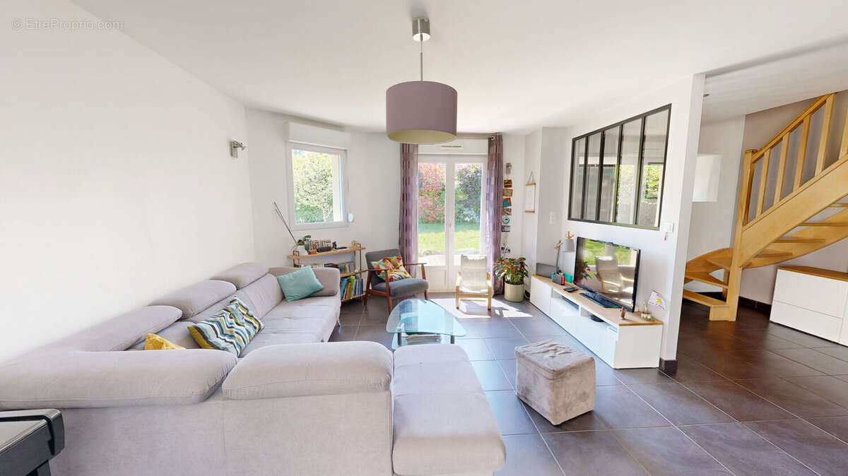 Maison à AUXON-DESSUS