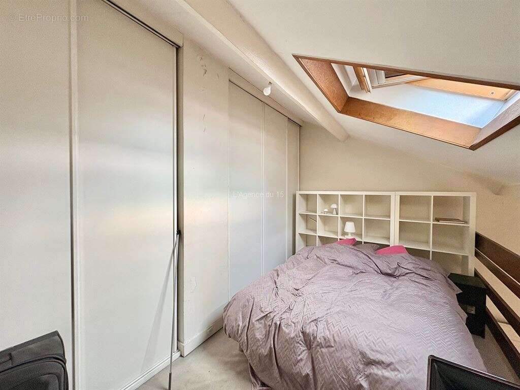 Appartement à PARIS-14E