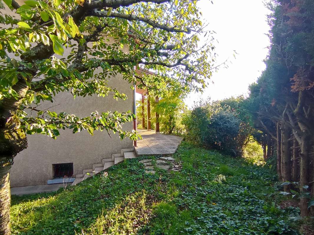 Villa indépendante au calme de 113 m² + 60 m² d’annexes sur 585  - photo 11