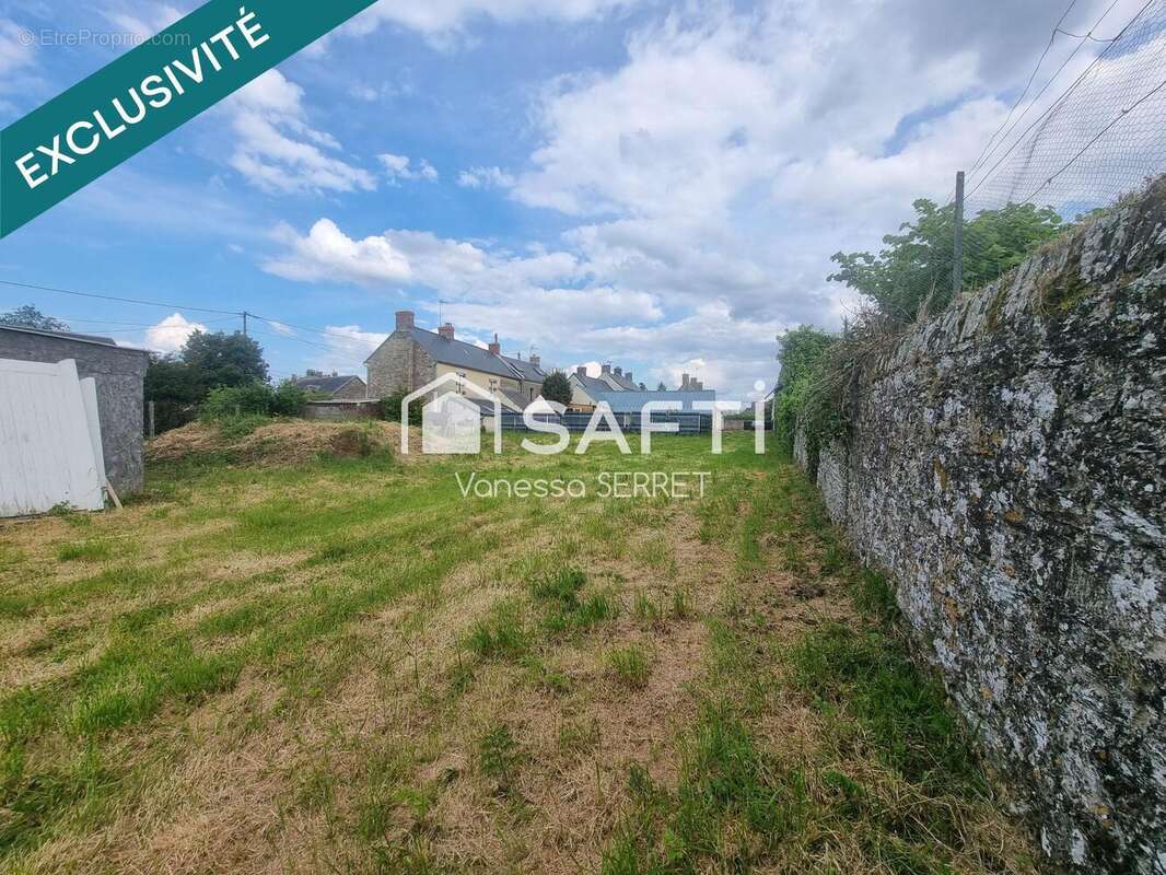 Photo 3 - Terrain à LE MOLAY-LITTRY