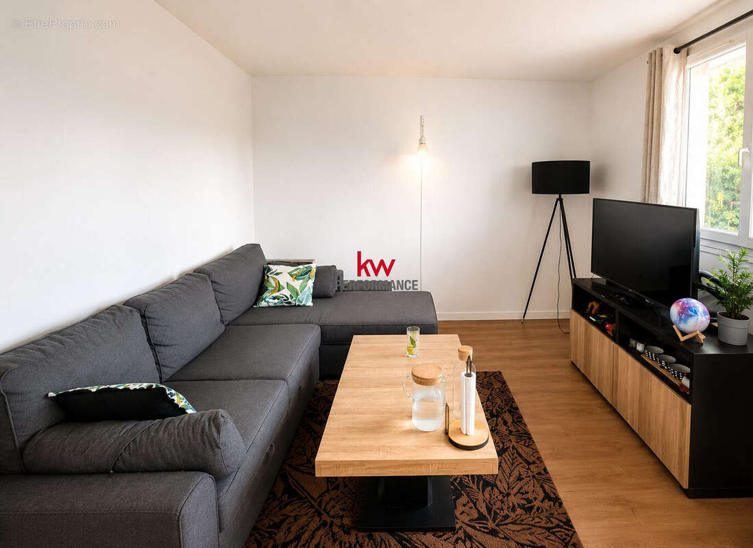 Appartement 65 m² à Eaubonne  - photo 2