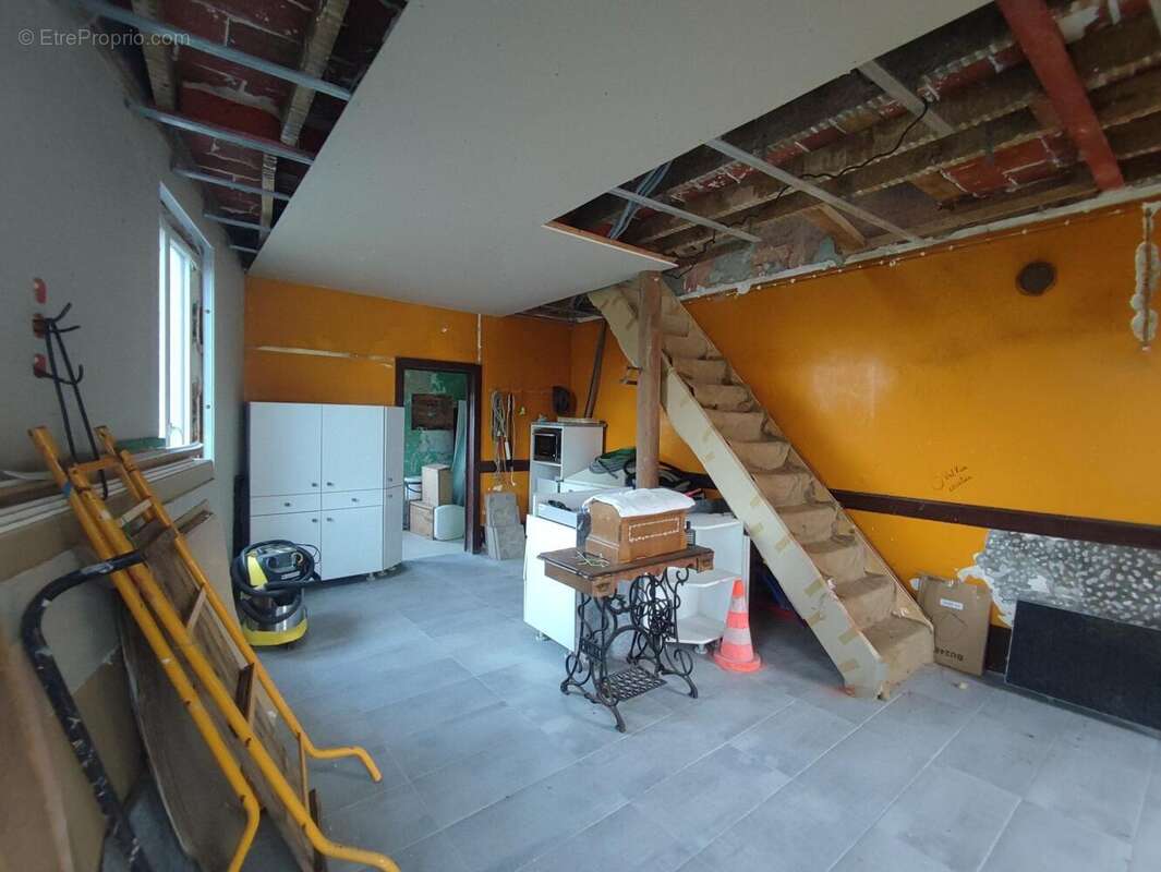 Maison 50 m² à Saint-Verain  - photo 2