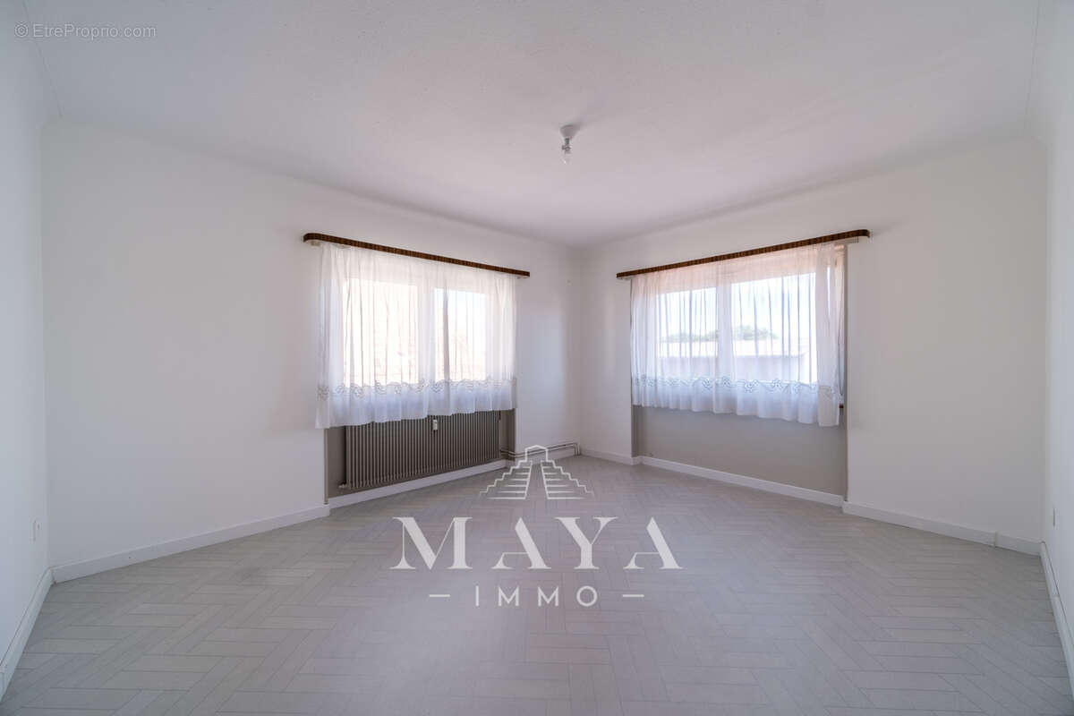 RIXHEIM - maison avec 2 appartements - photo 3