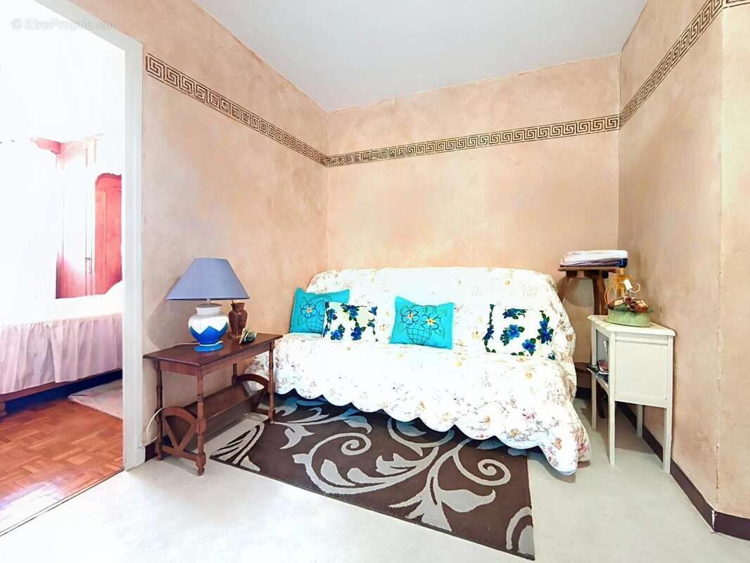 Photo 9 - Appartement à LE CHAMBON-FEUGEROLLES