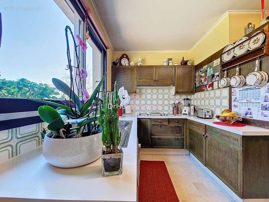 Appartement à LE BOURGET