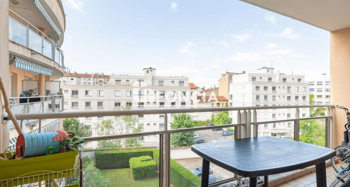 Appartement à LYON-4E