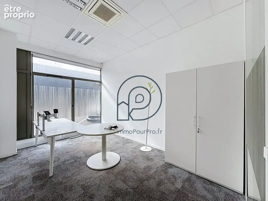 Commerce 300 m² à vendre à La Chapelle-D'armentieres (59930) - photo 5