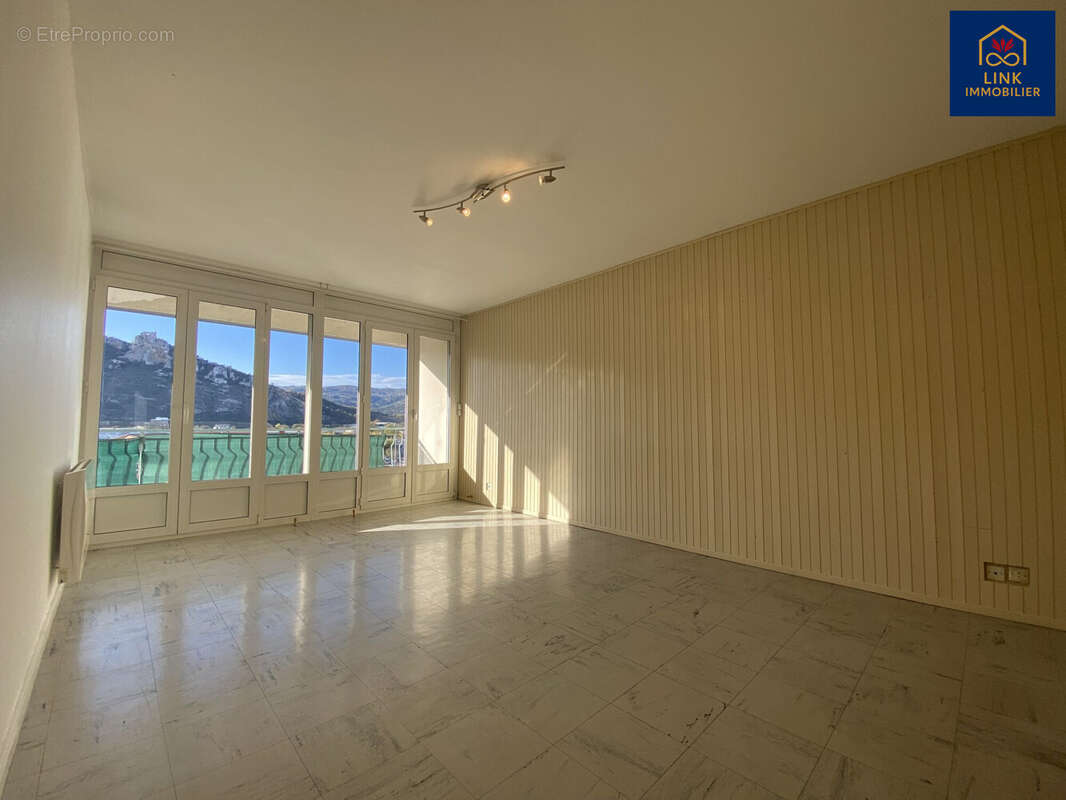 Appartement à GUILHERAND-GRANGES