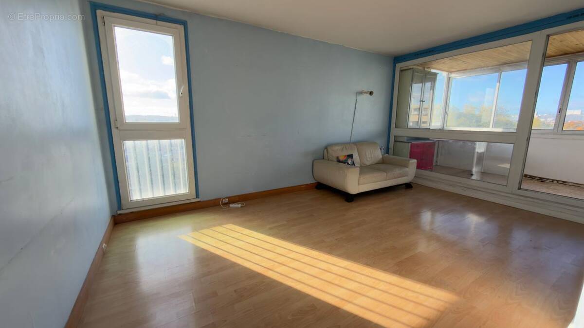 Appartement à NEUILLY-PLAISANCE