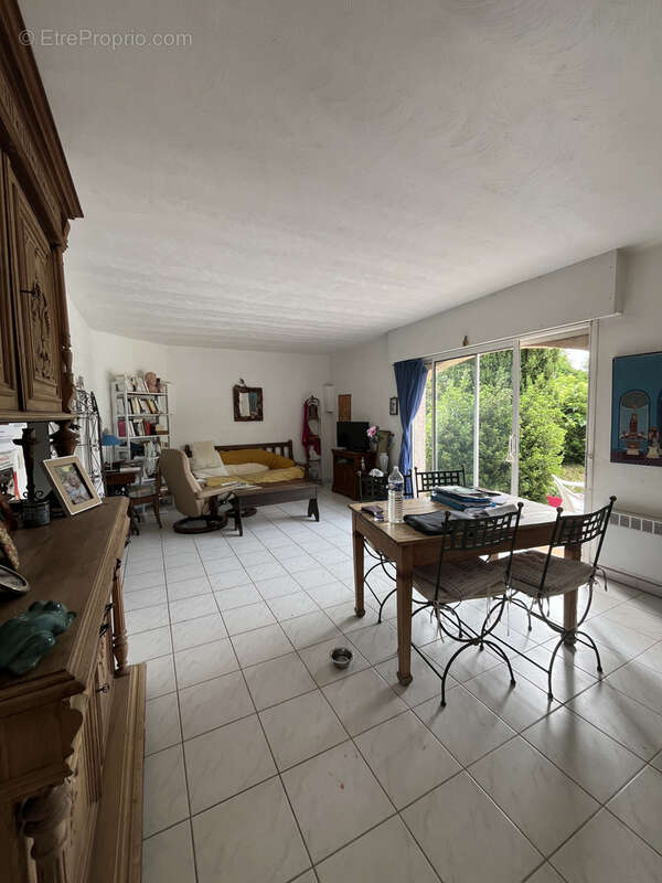 Maison à CREISSAN