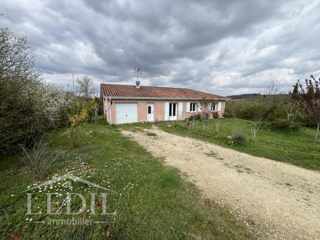 Maison à CASTERA-VERDUZAN