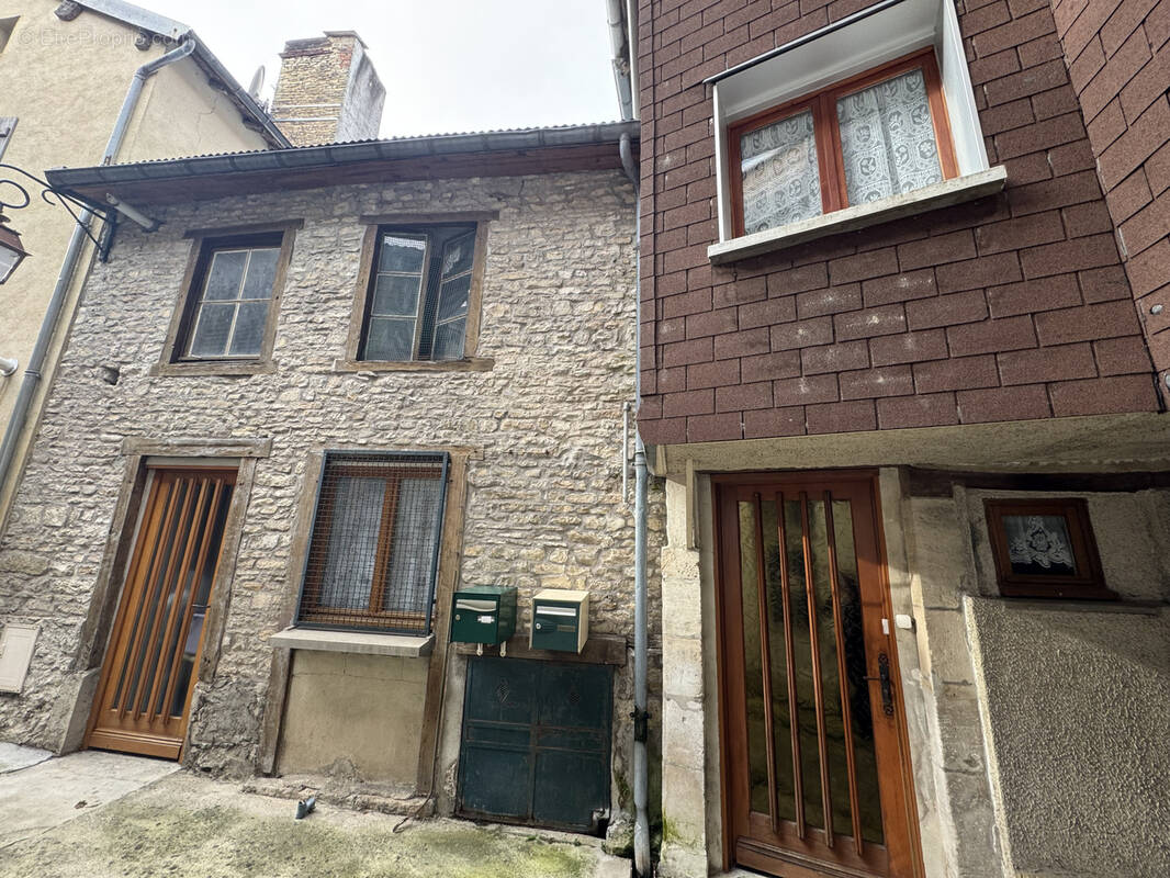 Appartement à BAR-SUR-AUBE