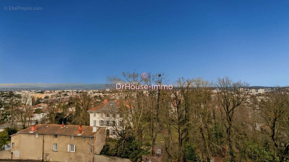 Appartement à LYON-5E