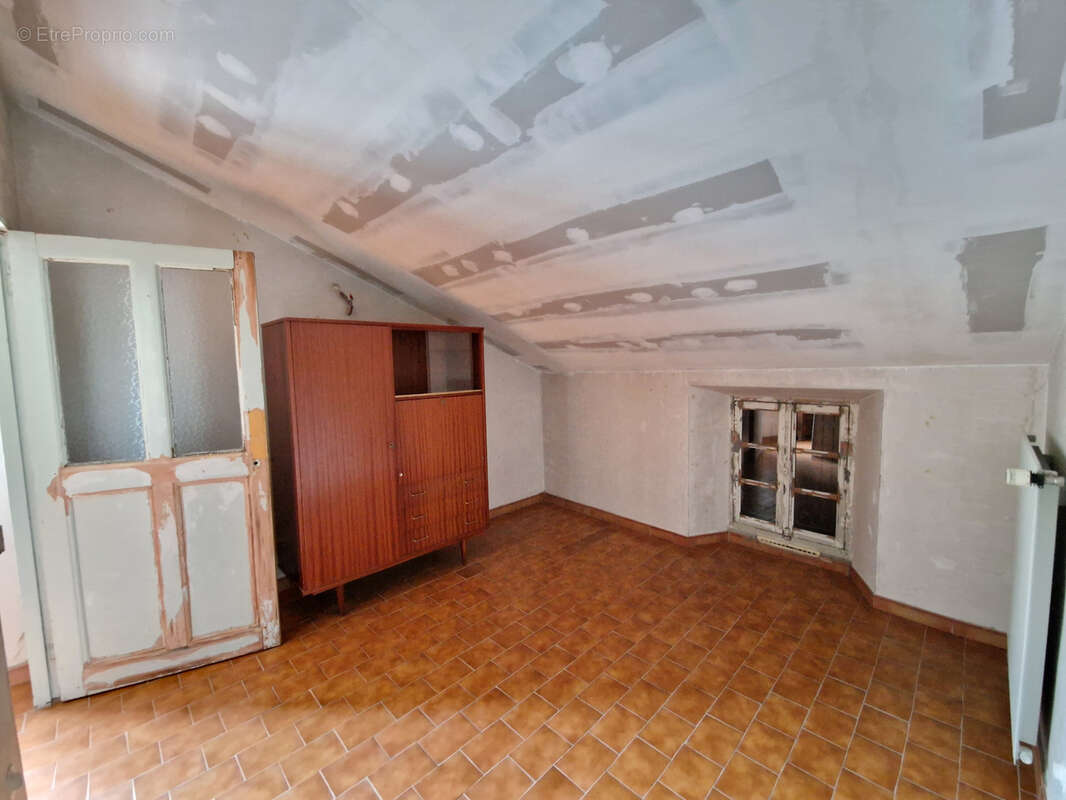 Maison à BUIS-LES-BARONNIES