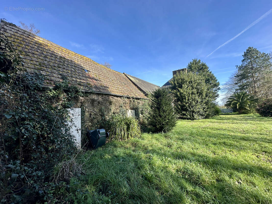 Maison 244 m² à Ploezal  - photo 2