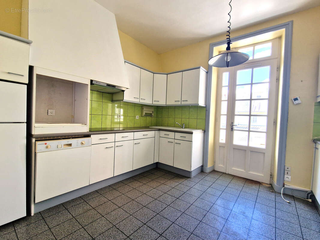 Immeuble composé de deux logements - Idéal investissement - photo 6