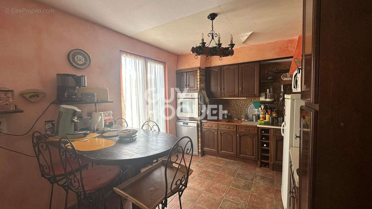 Maison à SAINT-MARTIN-LA-GARENNE