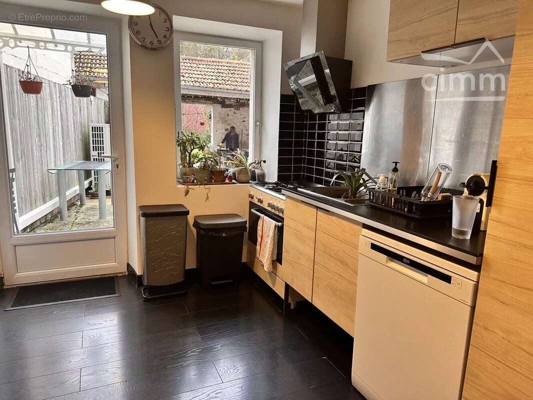 Maison à CONGIS-SUR-THEROUANNE